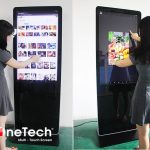 Màn hình LCD chân đứng có điểm gì nổi bật – OneTech Việt Nam